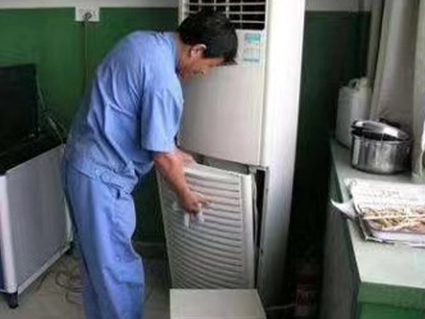 空調(diào)移機(jī)加氟 (8)