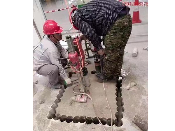專業(yè)工程鉆孔 (2)